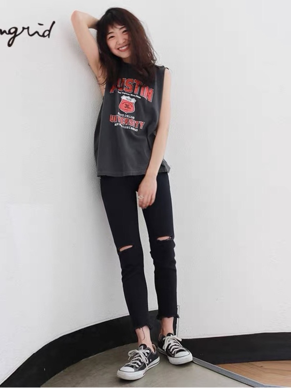 NWT Japanese Fashion Black Distressed Skinny Jeans